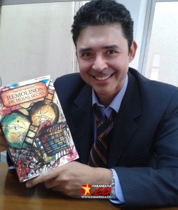 Martín Armenta y su libro Remolinos de hojas secas